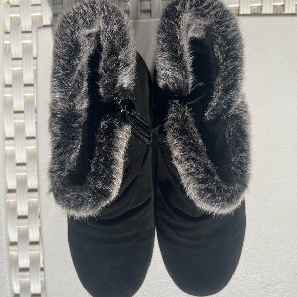 Khombu Suede Boots Size 8 - Picture 5 of 7